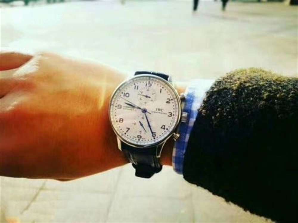 ZF厂万国葡计最新版是V2还是V3？做红一眼假吗？