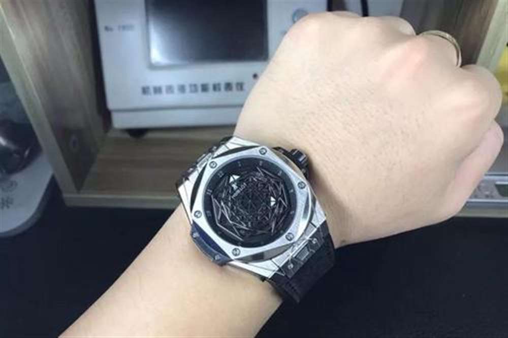 WWF厂宇舶刺青复刻表评测