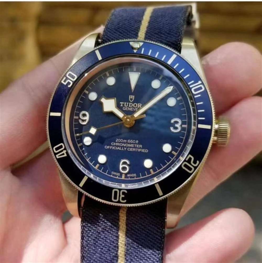 XF厂帝舵蓝铜花V3最新升级版会一眼假吗?XF蓝铜花对比正品测评 第2张