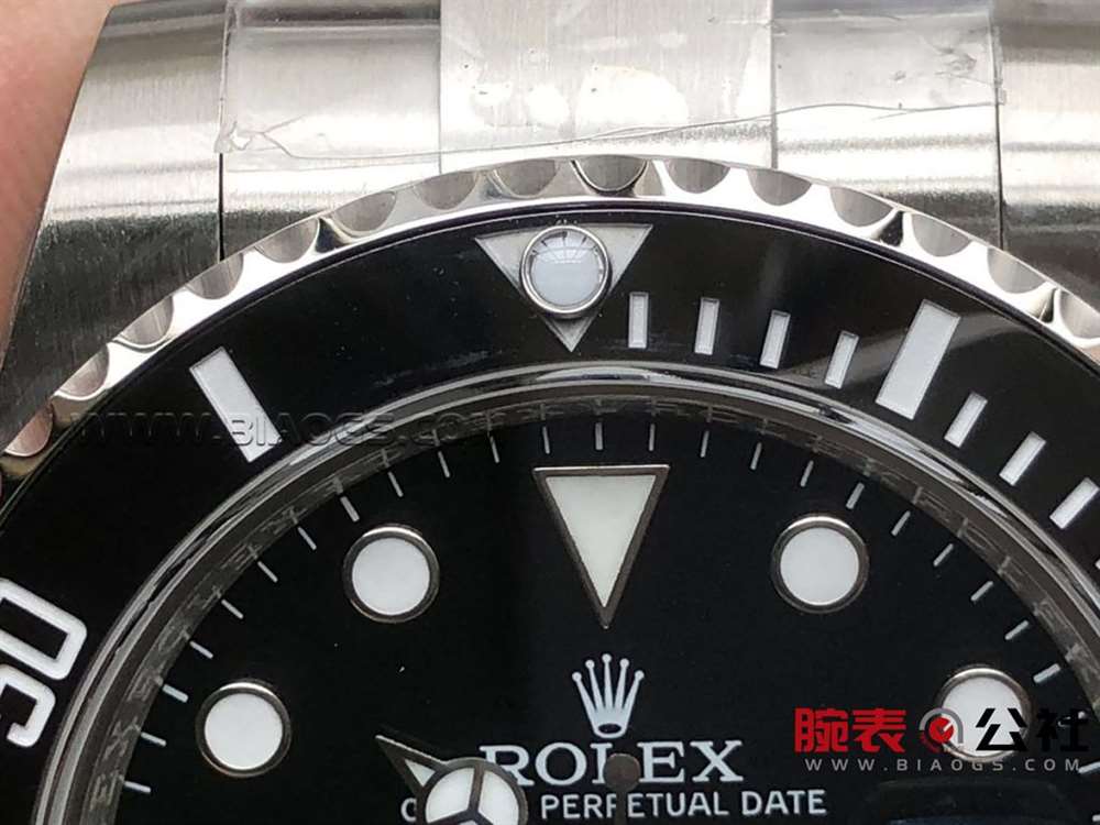 实测:N厂V8版劳力士水鬼复刻表一眼假? 第4张