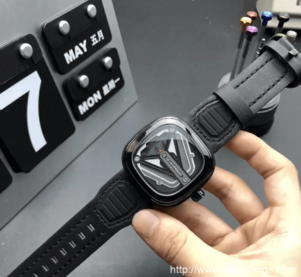七个星期五SevenFriday复刻原单表大全-SV厂七个星期五 第1张