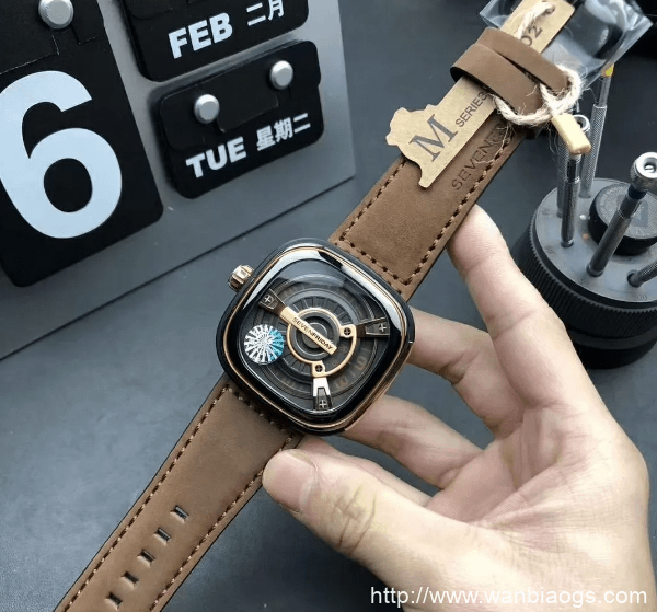 七个星期五SevenFriday复刻原单表大全-SV厂七个星期五 第2张