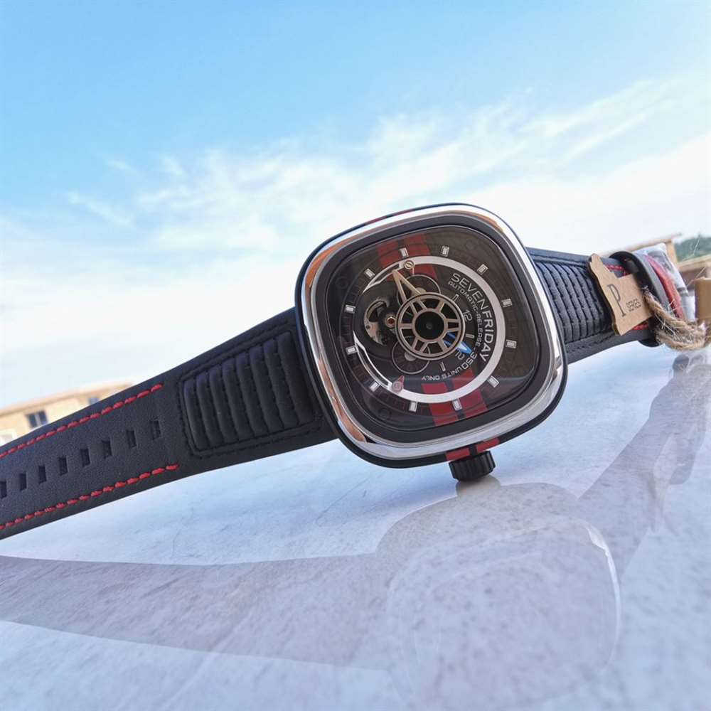 原单七个星期五SEVENFRIDAY野马限量版SF-P3BB复刻表 第3张