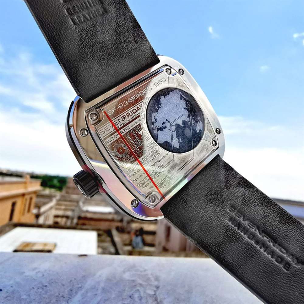 原单七个星期五SEVENFRIDAY野马限量版SF-P3BB复刻表 第6张