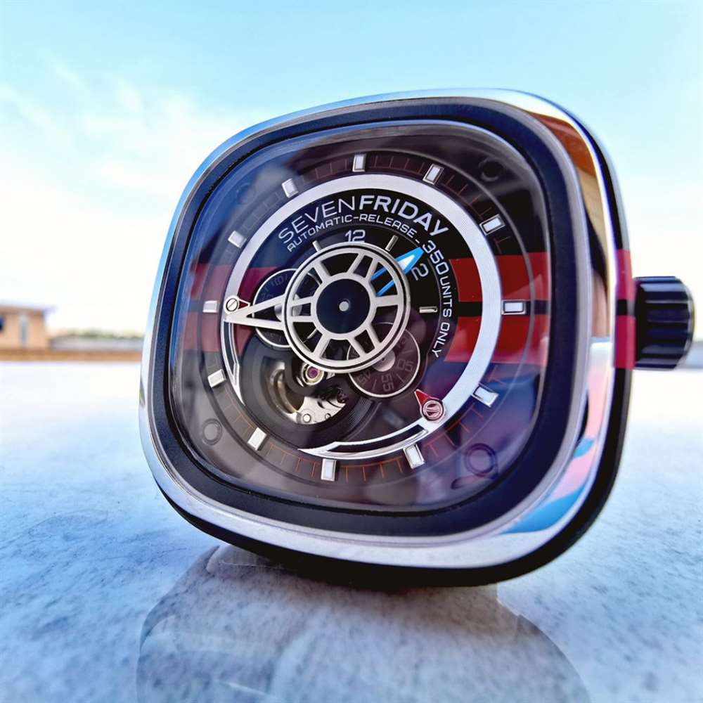 原单七个星期五SEVENFRIDAY野马限量版SF-P3BB复刻表 第7张