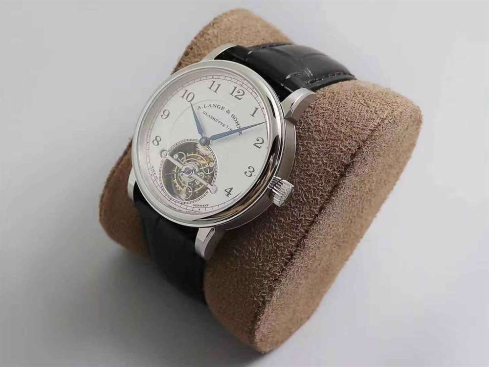 朗格1815 Tourbillon系列真飞轮腕表详细评测 第3张