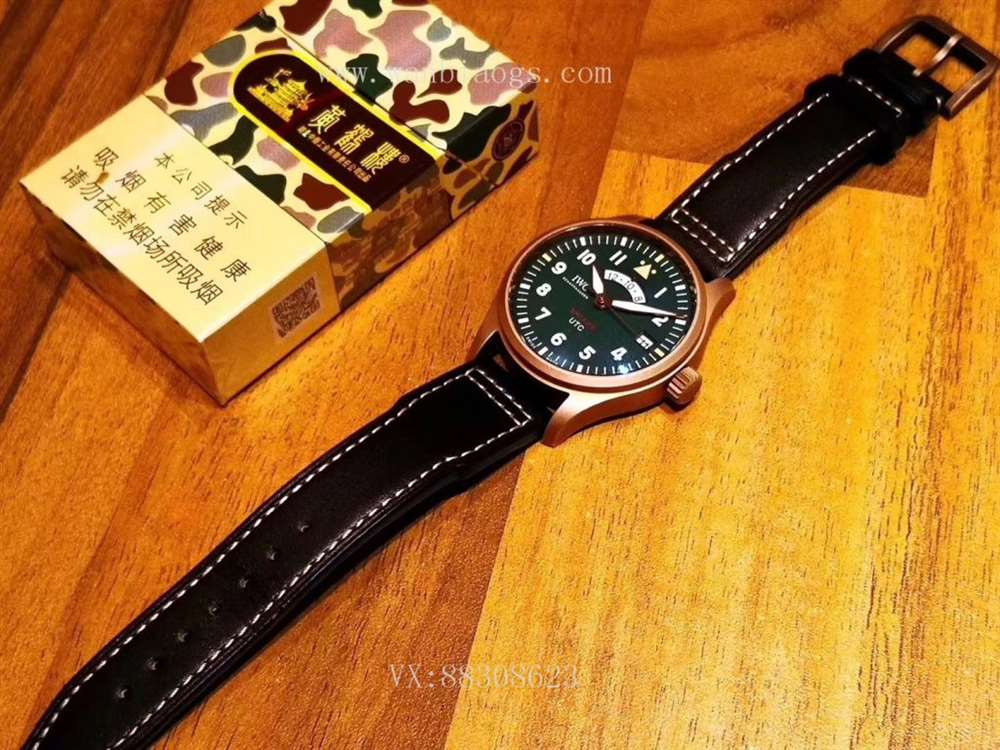 XF厂万国青铜喷火战机—GMT两地时腕表评测 第6张