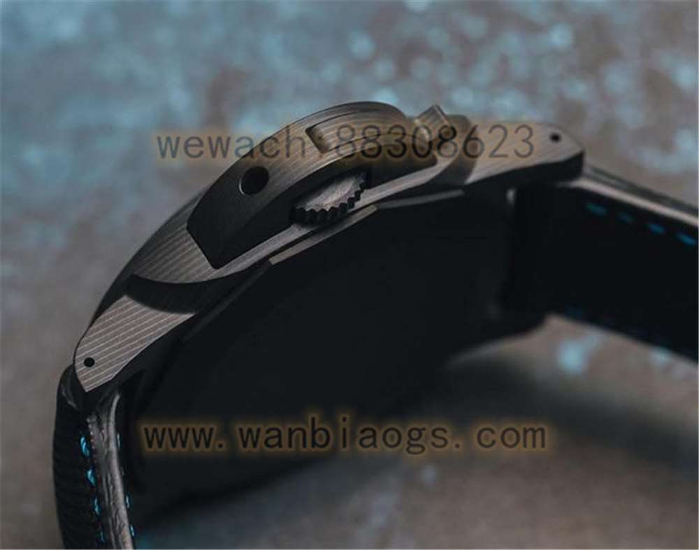 VS厂沛纳海1661「全新庐米诺系列碳纤维」44mm轻量化腕表  第7张