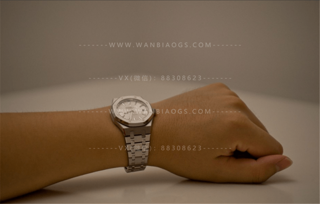 ZF厂爱彼15500白盘腕表做工评测  第12张