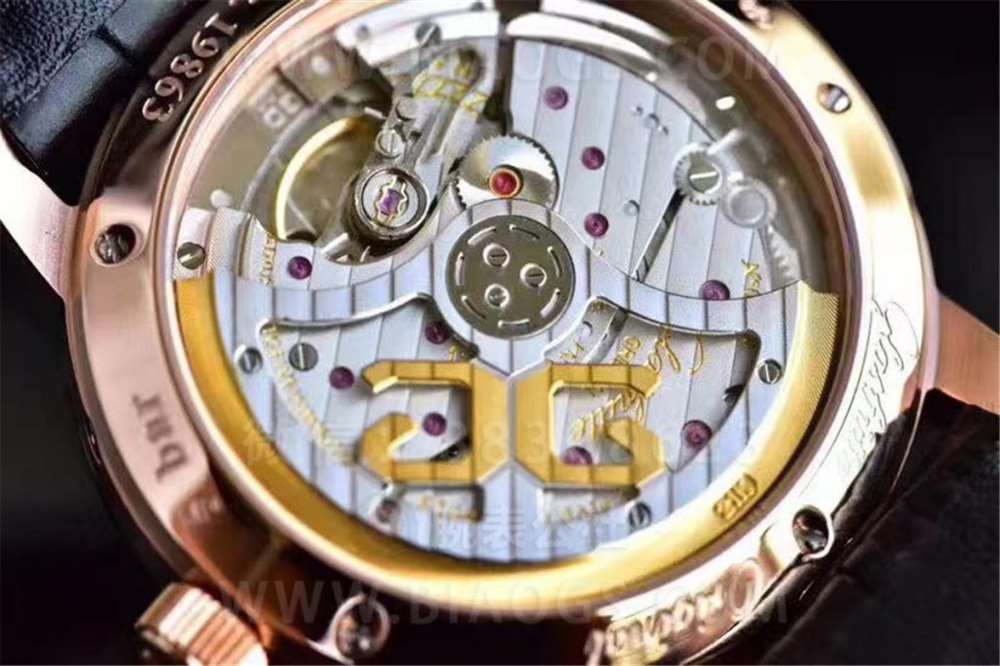 GF厂格拉苏蒂原创议员大日历月相腕表做工评测  第13张