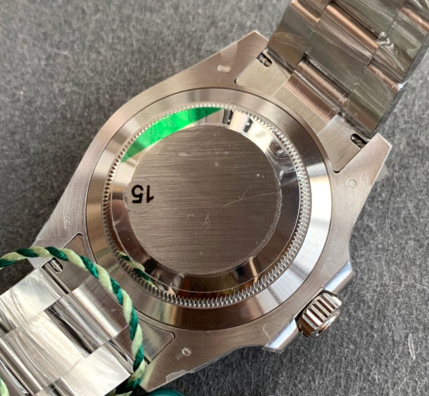 vs厂劳力士Rolex新旧款蓝水鬼的区别 第8张