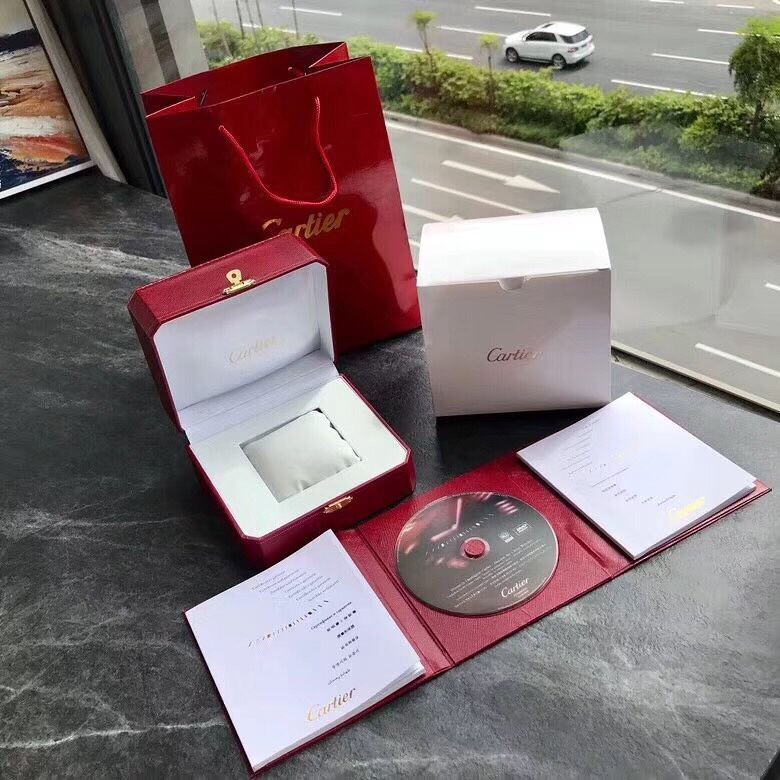 卡地亚蓝气球系列男款42mm机械腕表赏析 第7张