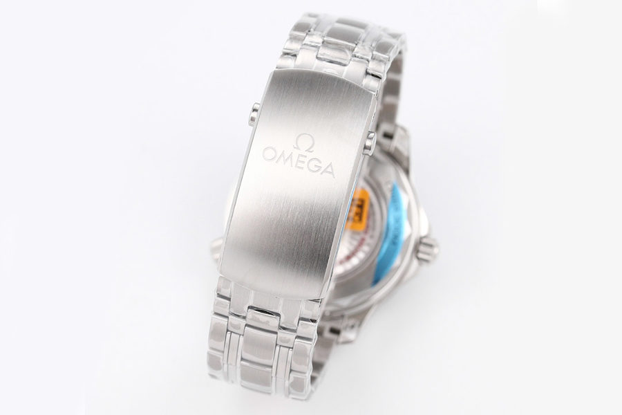 OR厂海马300(白盘)腕表与VS厂相比如何  第11张