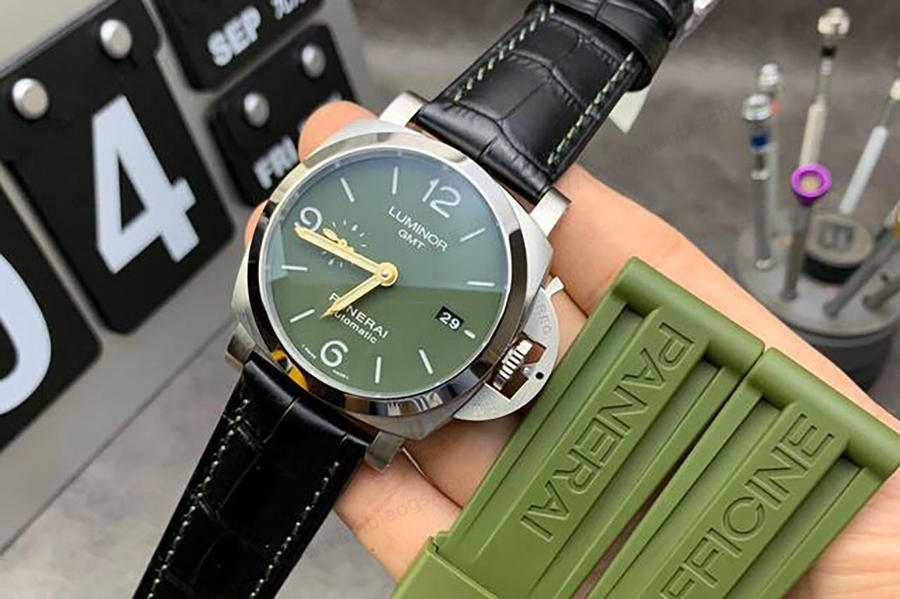VS厂沛纳海PAM01056绿色表盘腕表评测  第6张