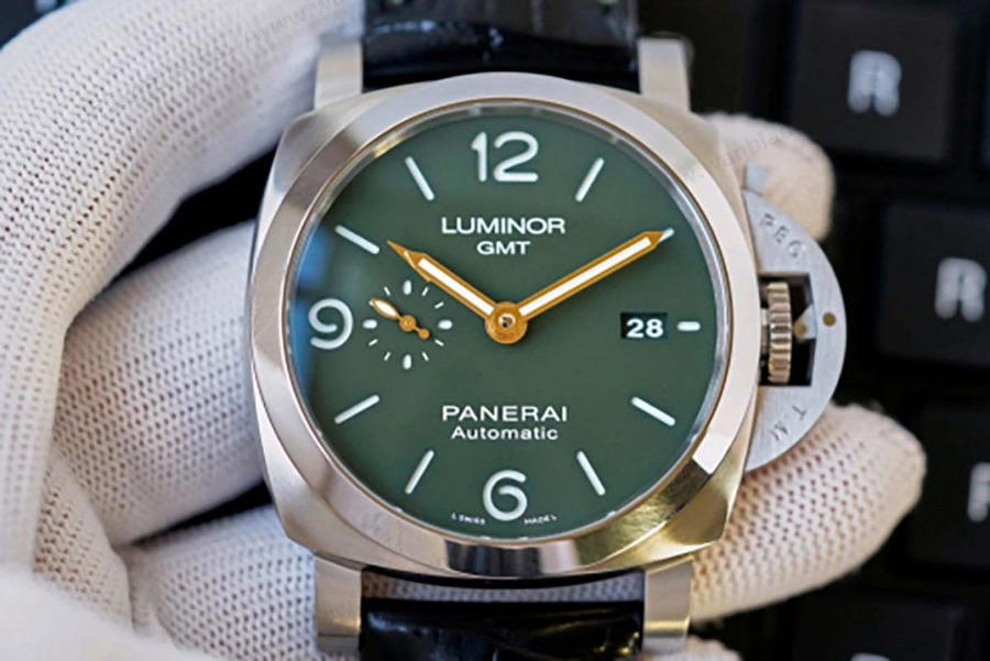 VS厂沛纳海PAM01056绿色表盘腕表评测  第1张