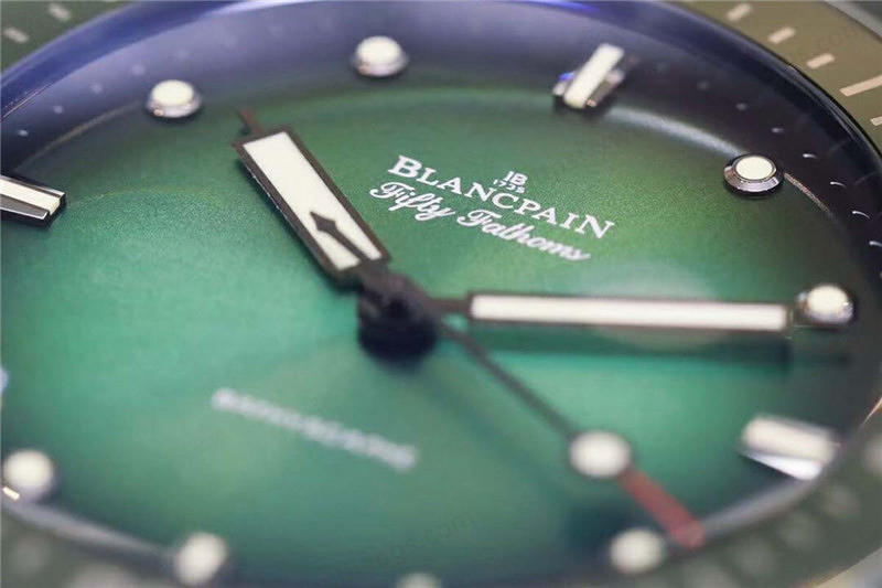 ​GF厂宝珀五十噚系列5005极光绿陶瓷腕表评测  第3张