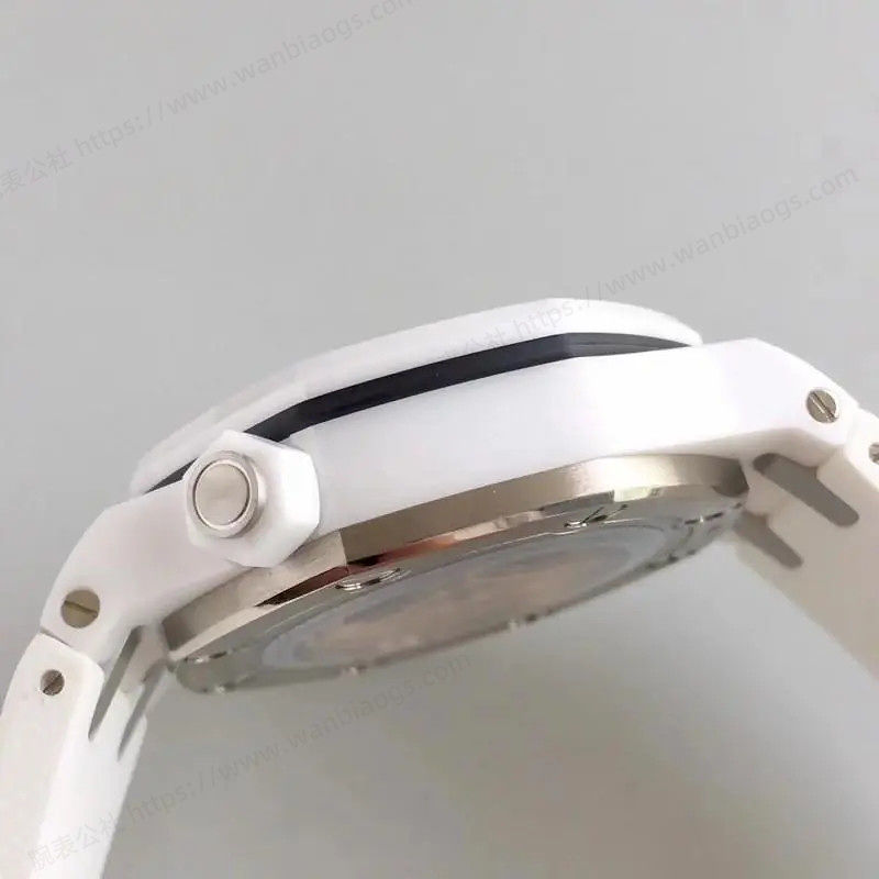 JF厂爱彼AP15707白陶瓷皇家橡树离岸型系列腕表评测 第3张