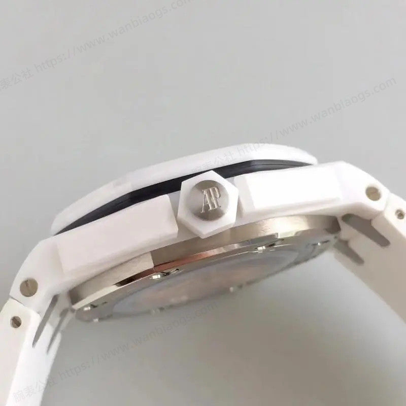 JF厂爱彼AP15707白陶瓷皇家橡树离岸型系列腕表评测 第2张