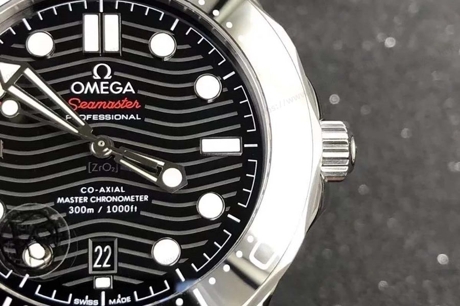 VS厂欧米茄Omega新海马300M陶瓷盘8800机芯腕表评测  第3张