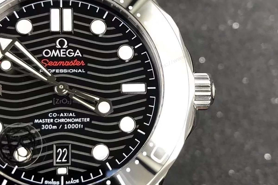 VS厂欧米茄Omega新海马300M陶瓷盘8800机芯腕表评测 第3张