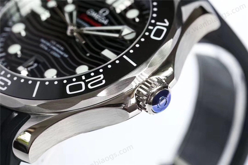 VS厂欧米茄Omega海马300黑陶瓷盘腕表评测  第6张